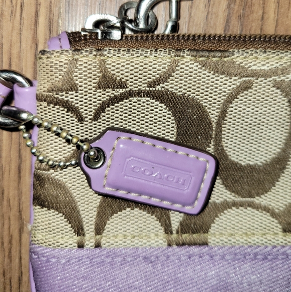 Coach Wristlet - Picture 3 of 6